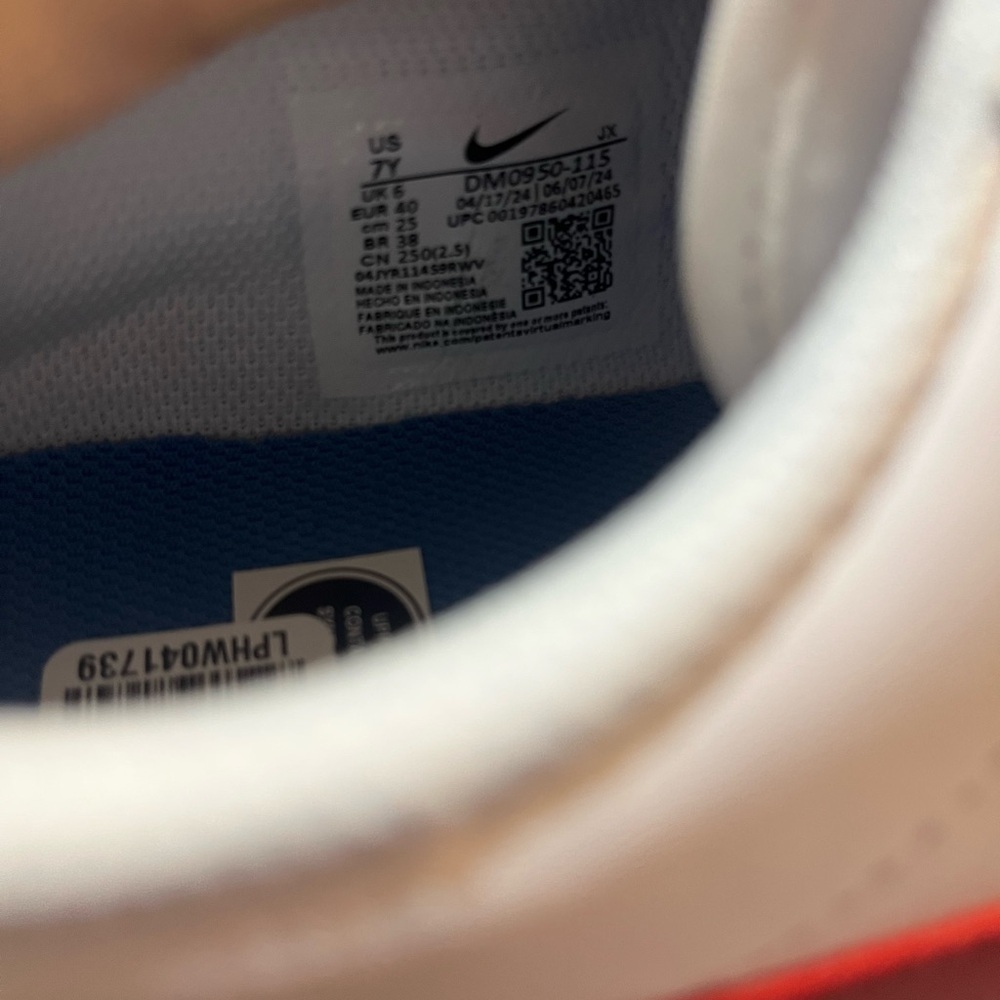 Nike Cortez GS White Red Blue Sneaker Size 7Y/Women 8.5 DM0950-115 - Picture 10 of 11